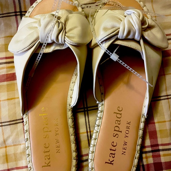 kate spade Shoes - Brand new Kate Spade shoes! Very cute!